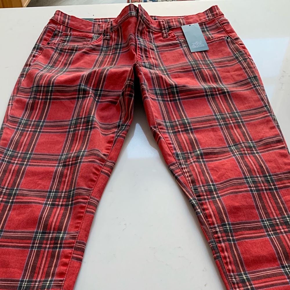 Wild Fable red plaid skinny pants. Never worn!